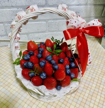 ягодный букет в Симферополе купить
